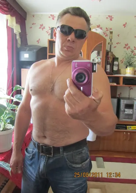 Sanja из Павловска, мне 50, познакомлюсь для приятного времяпровождения