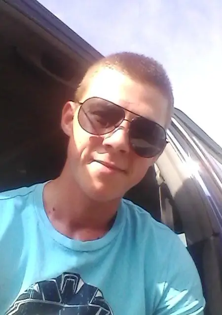 Я Сергей, 32, из Ангарска, ищу знакомство для общения