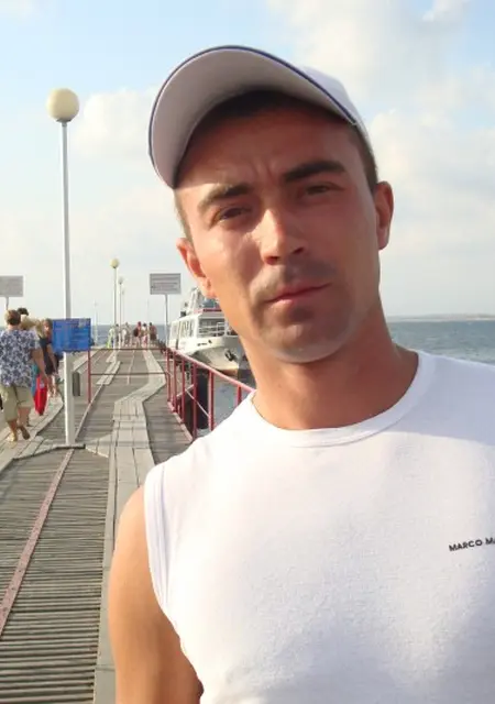 Я Влад, 42, знакомлюсь на одну ночь в Бугульме