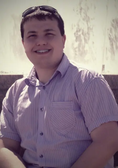 Александр из Тутаева, мне 34, познакомлюсь для общения