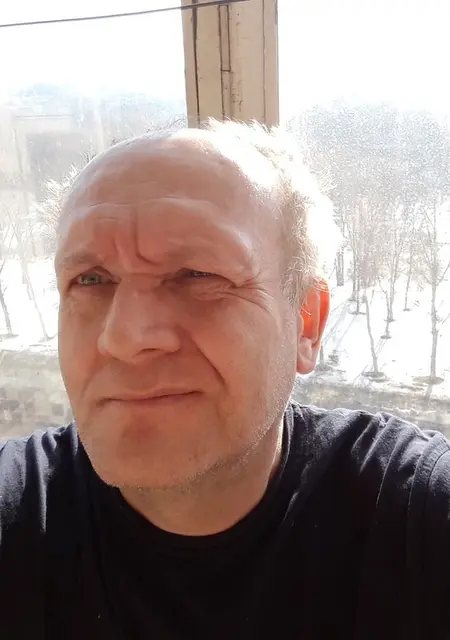 Я Александр, 53, из Ульяновска, ищу знакомства на одну ночь