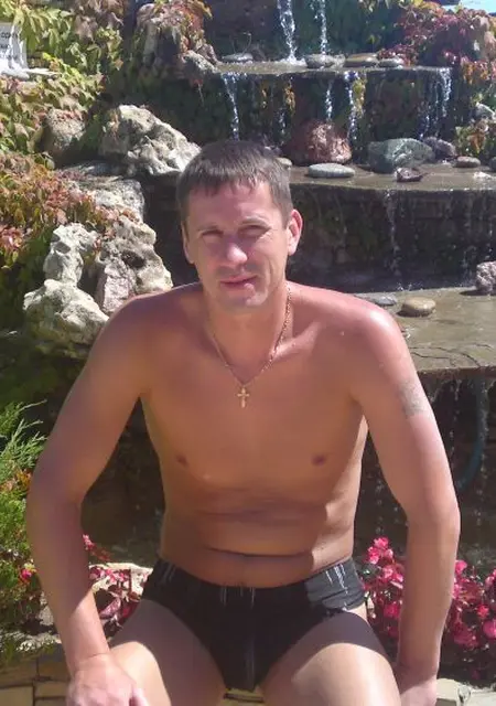 Я Алекс, 48, из Магадана, ищу знакомства без обязательств