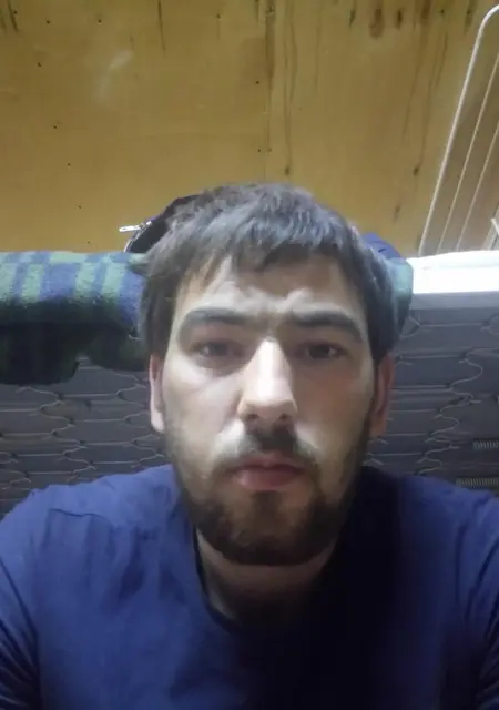 Я Денис, 32, из Благовещенска, ищу знакомства без обязательств