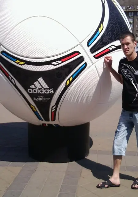 Дмитрий из Стокгольма, ищу на сайте знакомства без обязательств