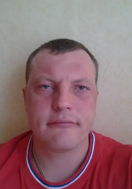 Алексей из Чапаевска, мне 45, познакомлюсь на одну ночь