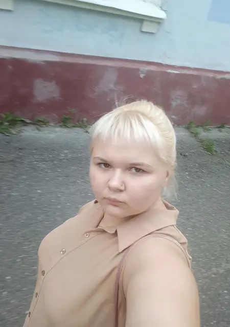 Валерия из Северска, мне 24, познакомлюсь для вирта