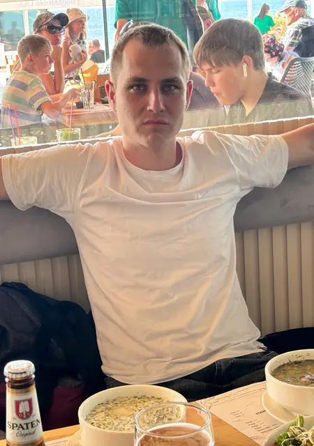 Александр из Сосновоборска, ищу на сайте знакомства без обязательств