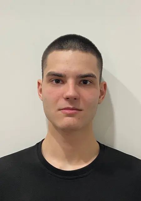 Я Арсений, 19, знакомлюсь на одну ночь в Калининграде