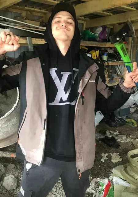 Антонио из Тамани, ищу на сайте знакомства на одну ночь