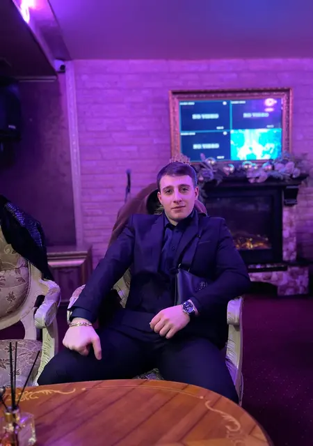 Я Sergey, 19, из Бузулука, ищу знакомство для дружбы