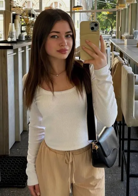 Я Катя, 21, знакомлюсь для постоянных отношений в Коломне