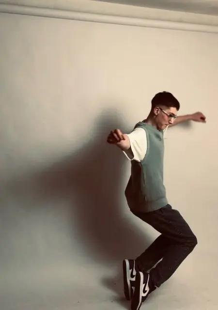 Толя из Петрозаводска, ищу на сайте вирта