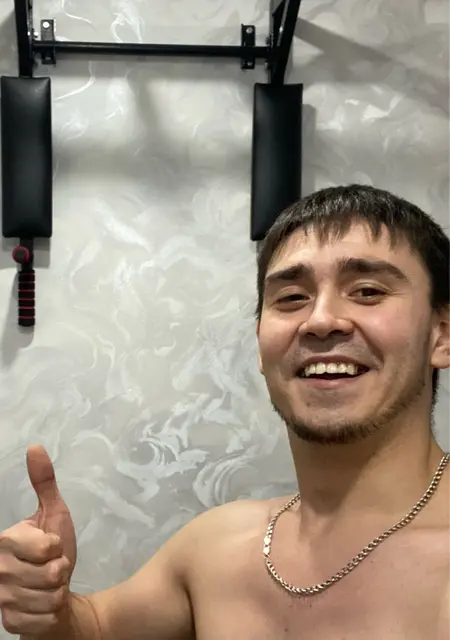 Даня из Октябрьского, мне 26, познакомлюсь на одну ночь