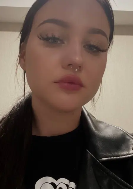 Я Соня, 19, знакомлюсь без обязательств в Туле