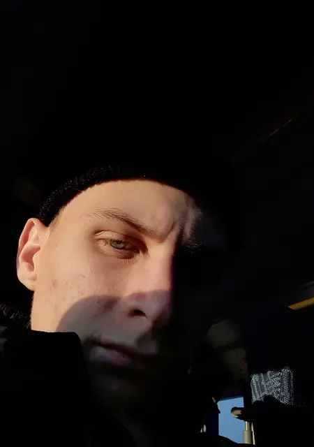 Даниил из Губкинского, ищу на сайте знакомства на одну ночь