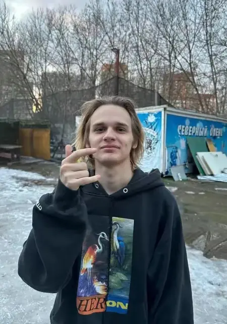 Kik из Тихвина, ищу на сайте знакомства на одну ночь