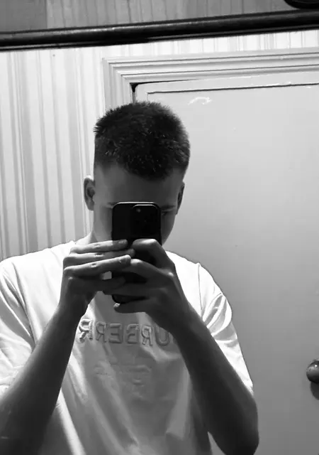 Я Сергей, 20, знакомлюсь для приятного времяпровождения в Владимире