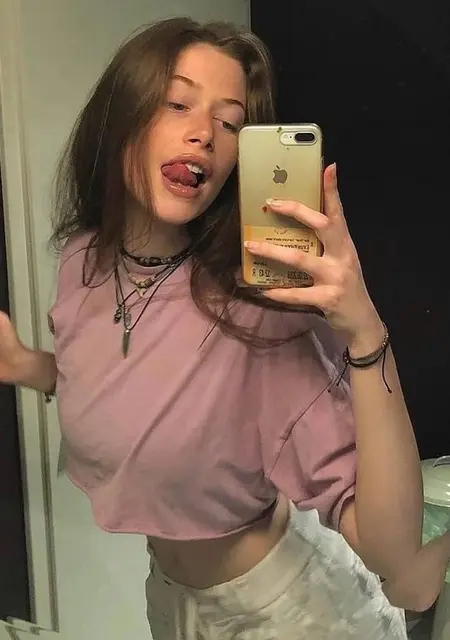 Сонечка из Перми, мне 19, познакомлюсь без обязательств