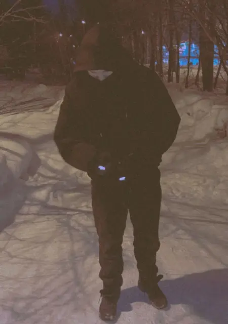 Артем из Перми, мне 19, познакомлюсь на одну ночь