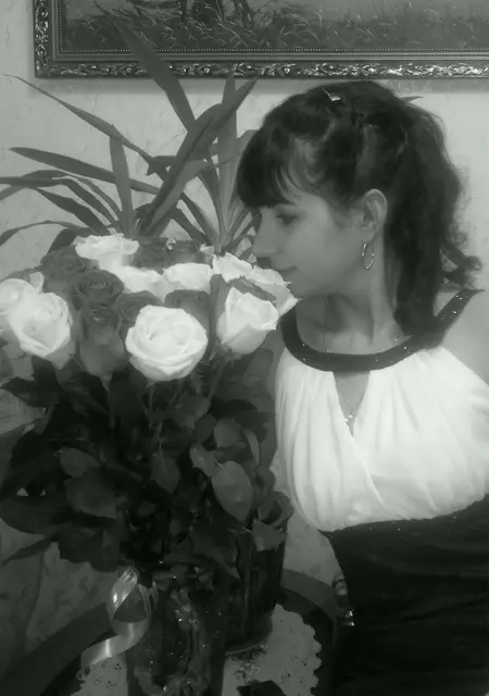 Я Мия, 44, знакомлюсь для открытые отношения в Твери