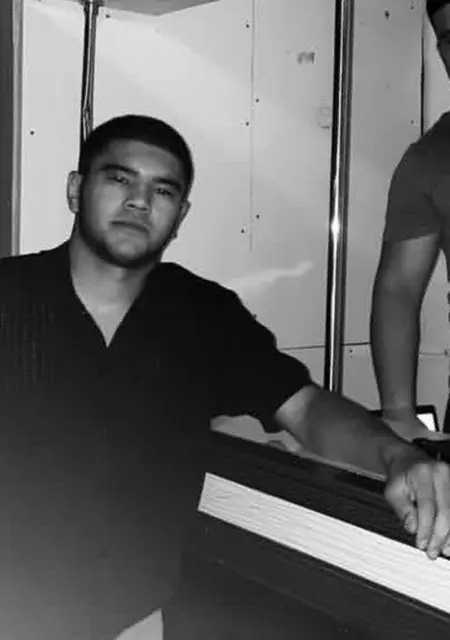 Я Temurbek, 19, знакомлюсь для вирта в Королеве