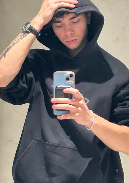 Я Антон, 20, знакомлюсь без обязательств в Москве