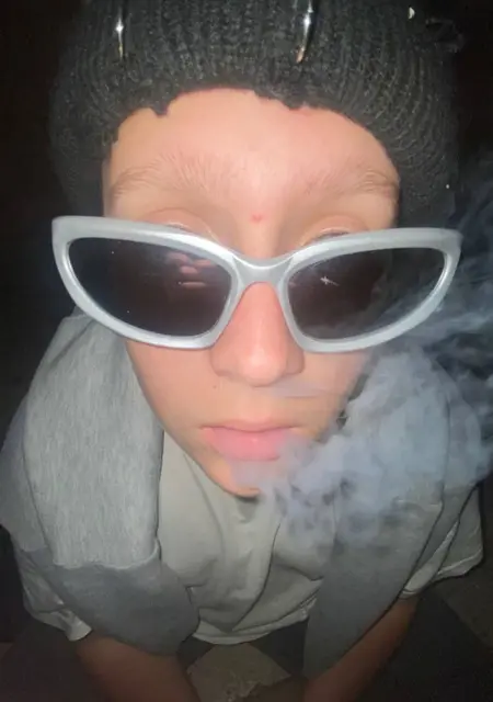 Я Den, 19 років з Полтавы, шукаю знайомство для вірт