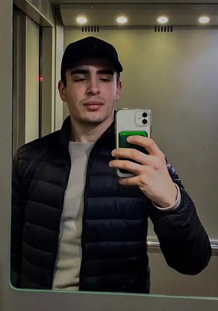 Я Олег, 26, знакомлюсь без обязательств в Чертанове