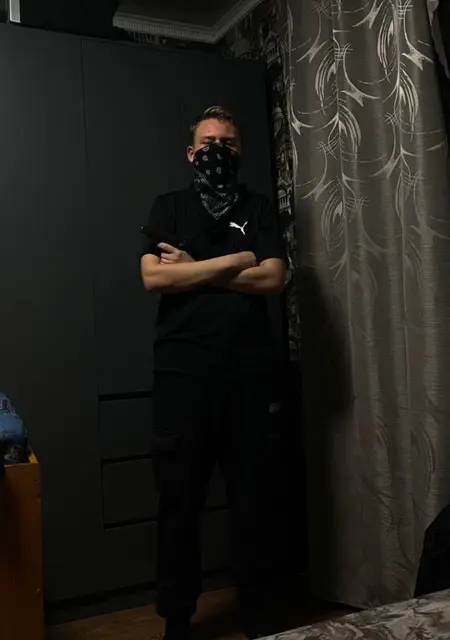 Никита из Череповца, мне 18, познакомлюсь для вирта