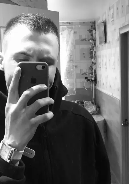 Никита из Глазова, ищу на сайте знакомства на одну ночь