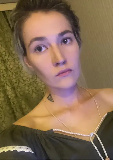 Полина из Южно-Сахалинска, мне 27, познакомлюсь для приятного времяпровождения