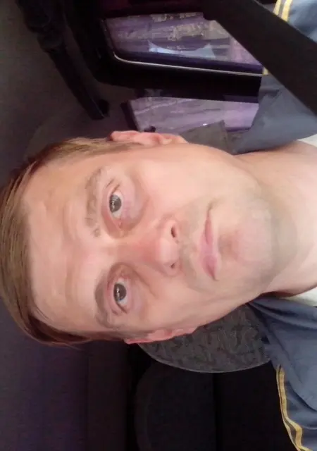 Андрей из Назарова, ищу на сайте знакомства на одну ночь