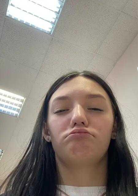 Мари из Каменска-Уральского, мне 25, познакомлюсь на одну ночь