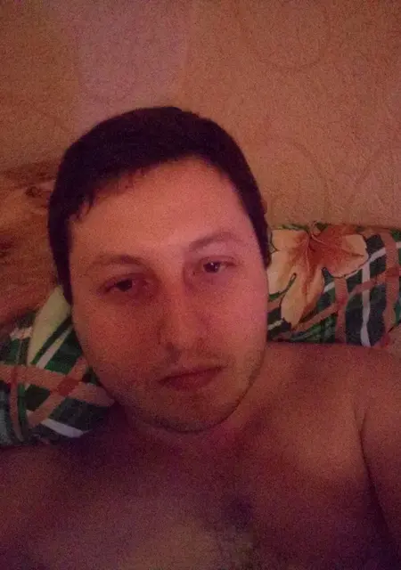 Ден из Климовска, ищу на сайте знакомства на одну ночь