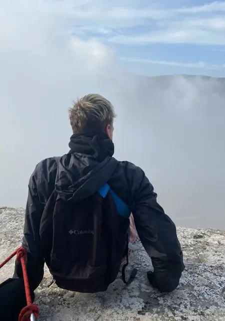 Тихон из Севастополя, мне 20, познакомлюсь на одну ночь