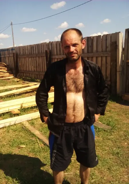 Александр из Иркутска, мне 45, познакомлюсь на одну ночь