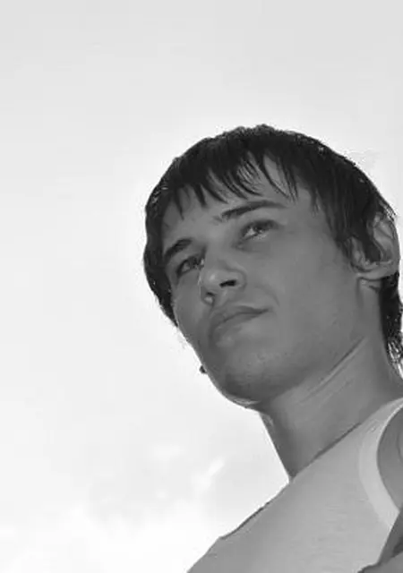 Boris из Новокуйбышевска, мне 35, познакомлюсь на одну ночь