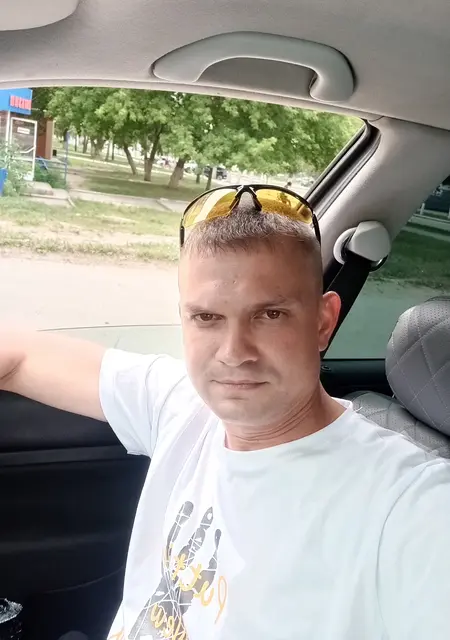 Я Алексей, 37, знакомлюсь без обязательств в Астане