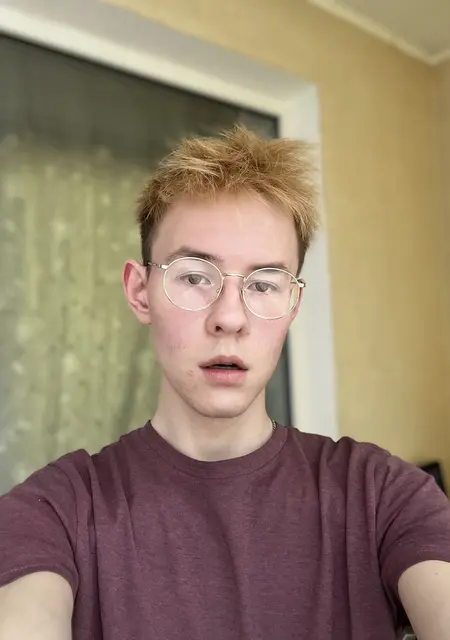 Данил из Томска, мне 23, познакомлюсь для приятного времяпровождения