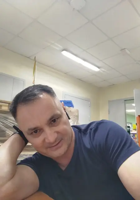 Я Саша, 53, знакомлюсь на одну ночь в Волжском