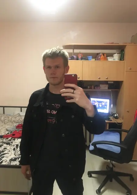 Мужчинаглазов из Глазова, мне 26, познакомлюсь для общения