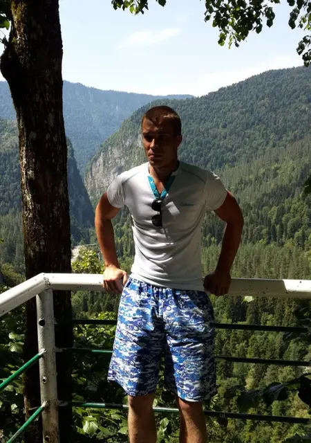 Роман из Арзамаса, мне 36, познакомлюсь без обязательств