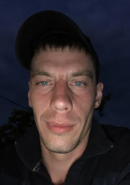 Я Евгений, 36, из Абазы, ищу знакомства без обязательств