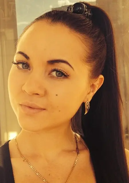 Я Элечка, 32, знакомлюсь для общения в Оренбурге