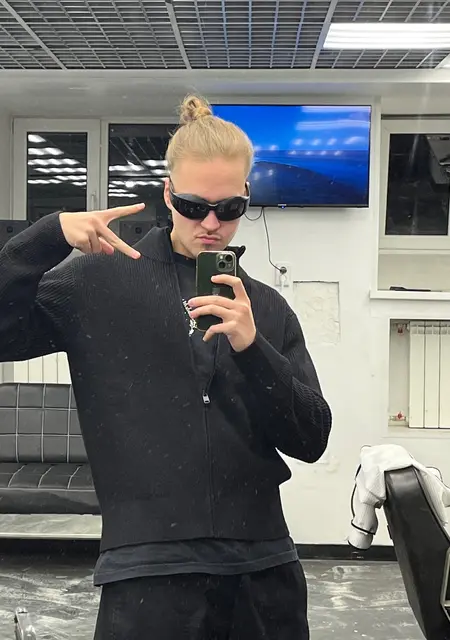 Я Slayer, 25, знакомлюсь для приятного времяпровождения в Мурино