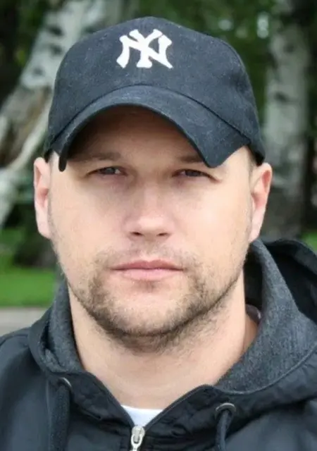 Я Владимир, 41, из Челябинска, ищу знакомства без обязательств