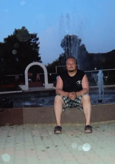 Виталий из Пыти-Ях, мне 42, познакомлюсь для вирта