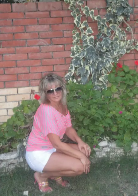 Я Вера, 50, из Петрозаводска, ищу знакомство для постоянных отношений