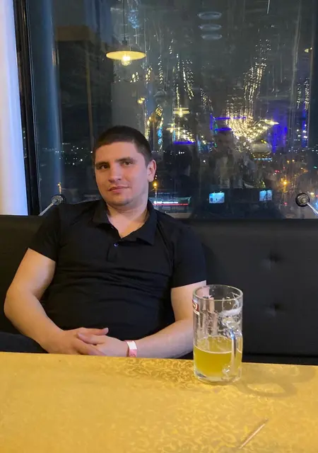 Денис из Благовещенска, мне 25, познакомлюсь для вирта