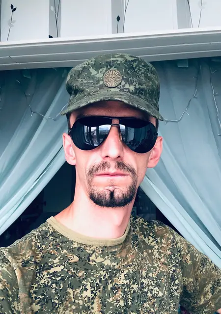 Ежик из Звенигорода, ищу на сайте знакомства на одну ночь